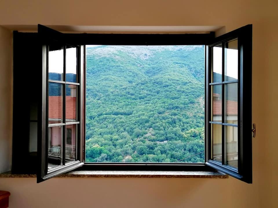 Sa Stiddiosa Guesthouse Gadoni Esterno foto