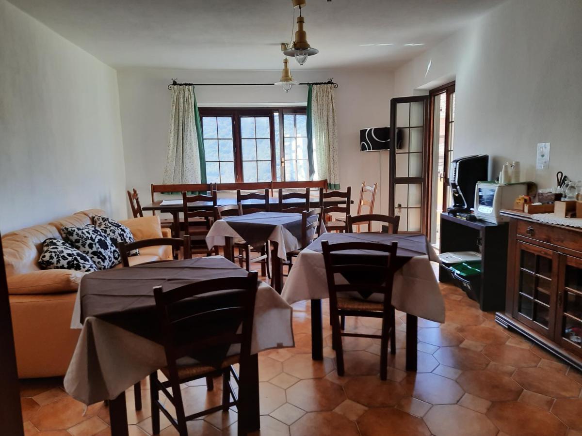 Sa Stiddiosa Guesthouse Gadoni Esterno foto