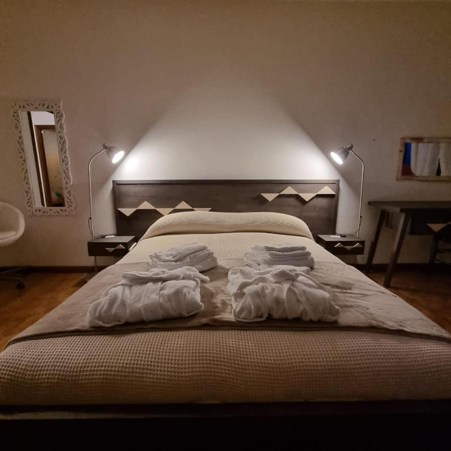 Sa Stiddiosa Guesthouse Gadoni Esterno foto