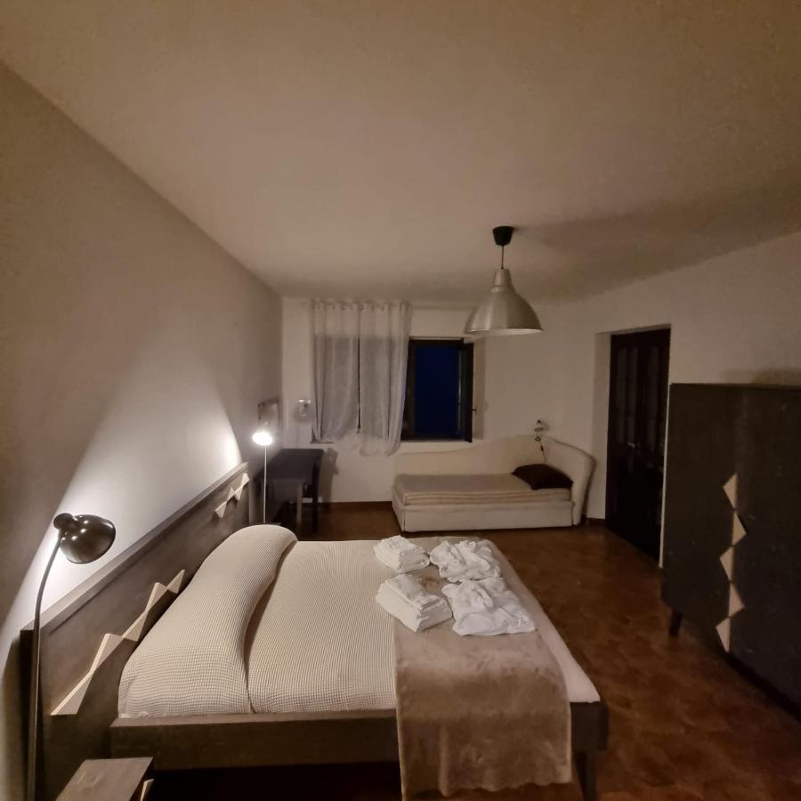 Sa Stiddiosa Guesthouse Gadoni Esterno foto